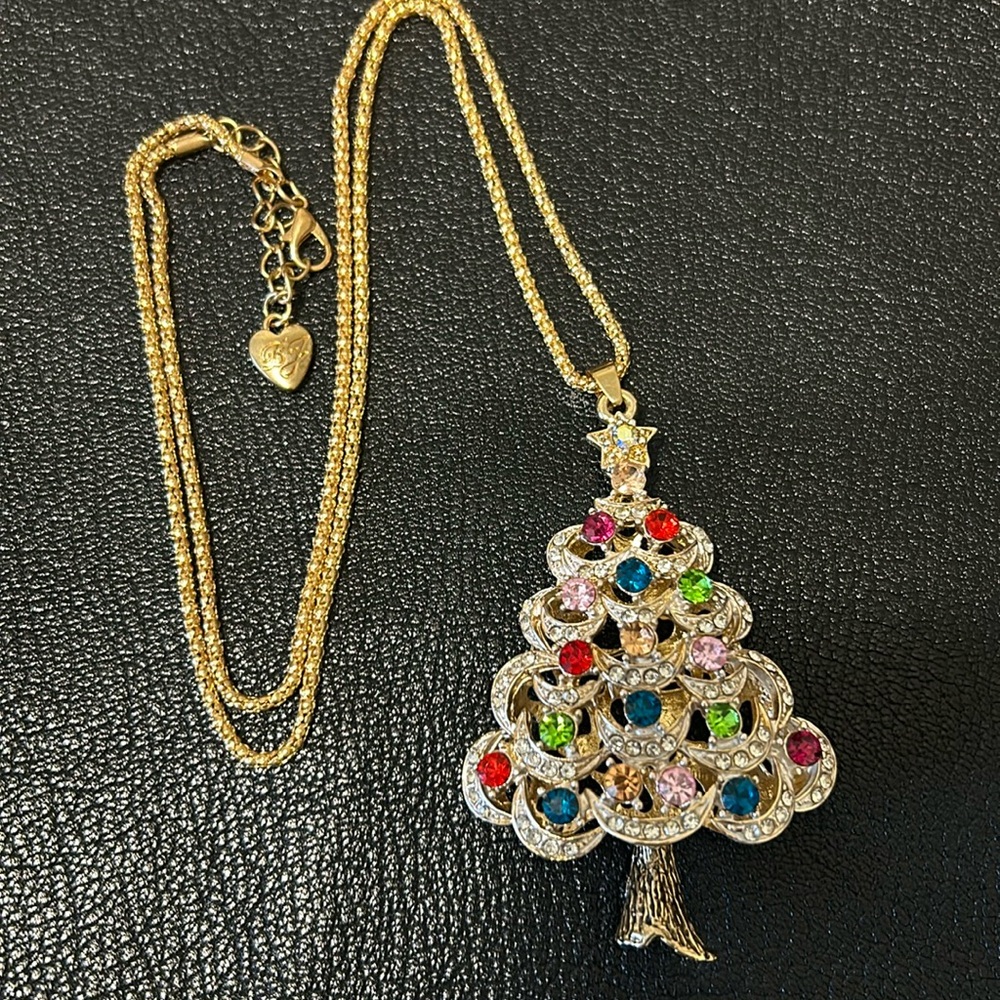 BETSEY Johnson “Christmas Tree” Necklace NWOT